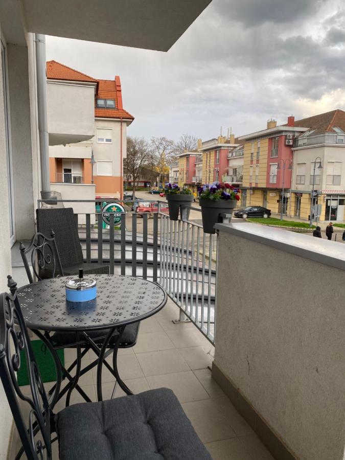 Apartamento Happy Seasons Szoboszlo Hajdúszoboszló Exterior foto