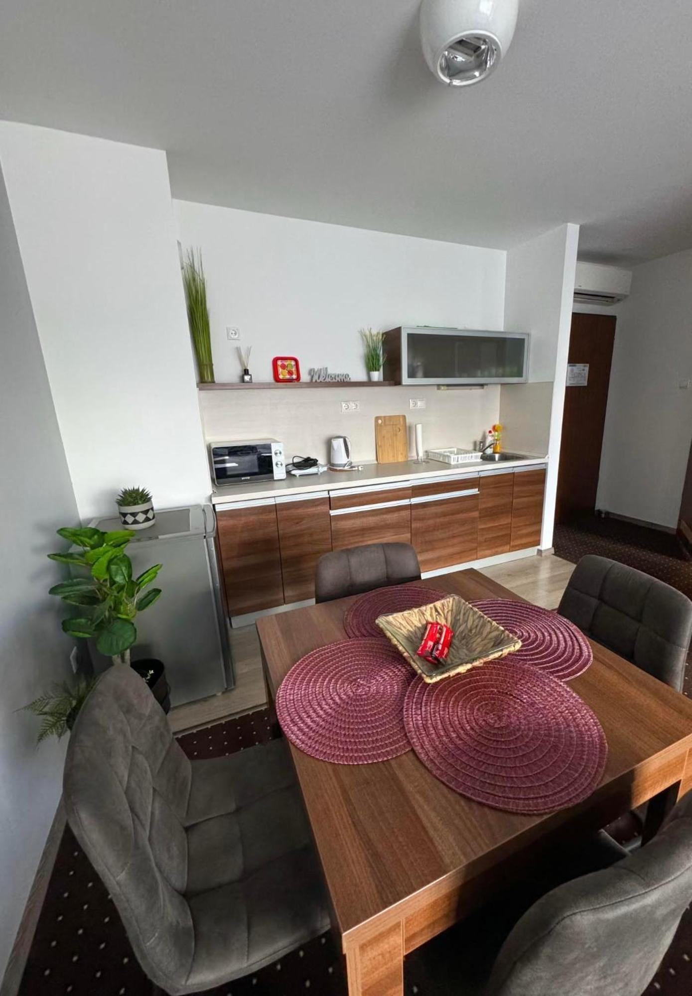 Apartamento Happy Seasons Szoboszlo Hajdúszoboszló Exterior foto